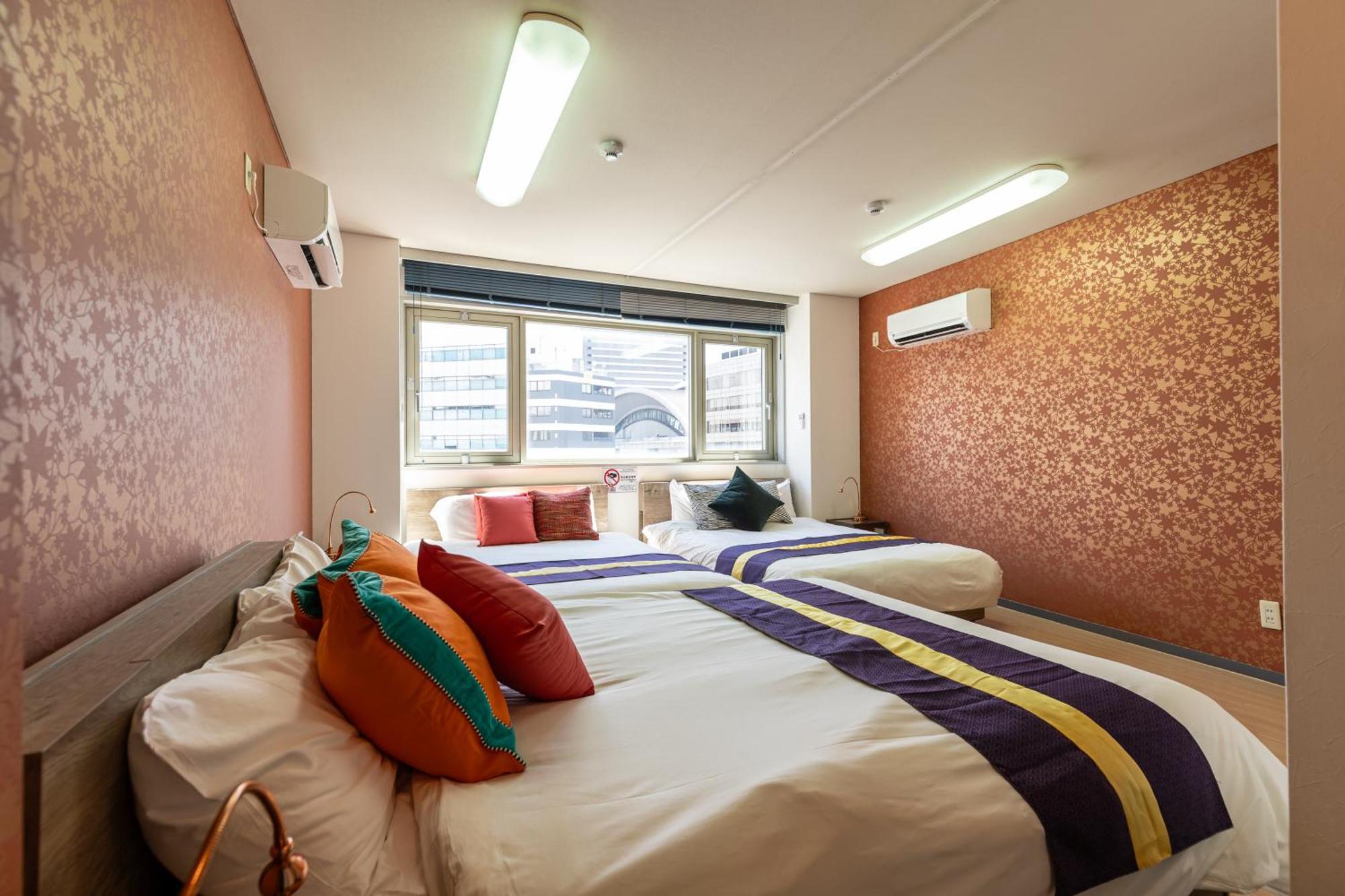 Premier Namba なんば駅徒歩3分 3 Mins Walk From Namba Station 7rooms Billiards Table 2baths 4toilets 大阪市