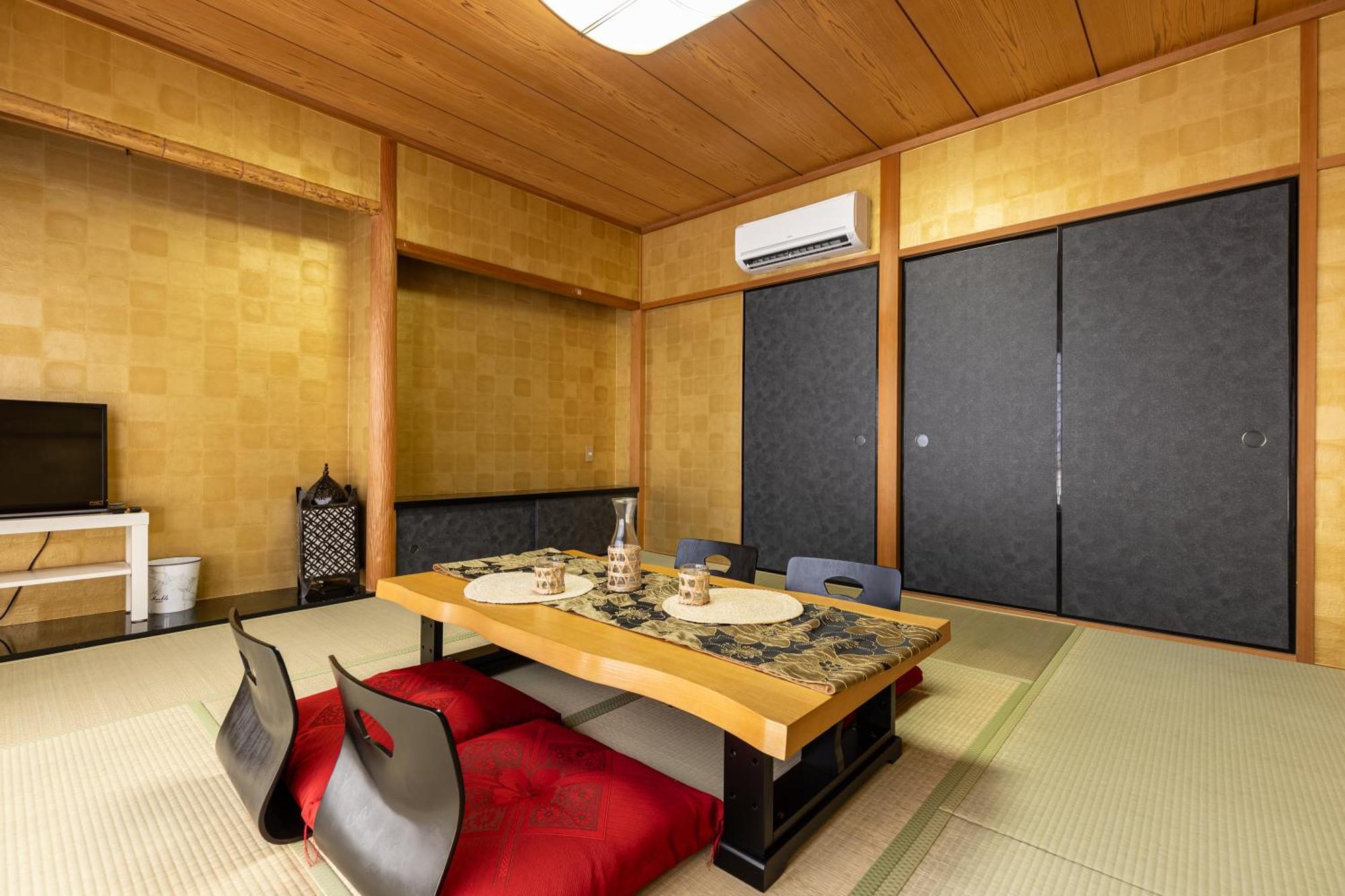 Premier Namba なんば駅徒歩3分 3 Mins Walk From Namba Station 7rooms Billiards Table 2baths 4toilets 大阪市