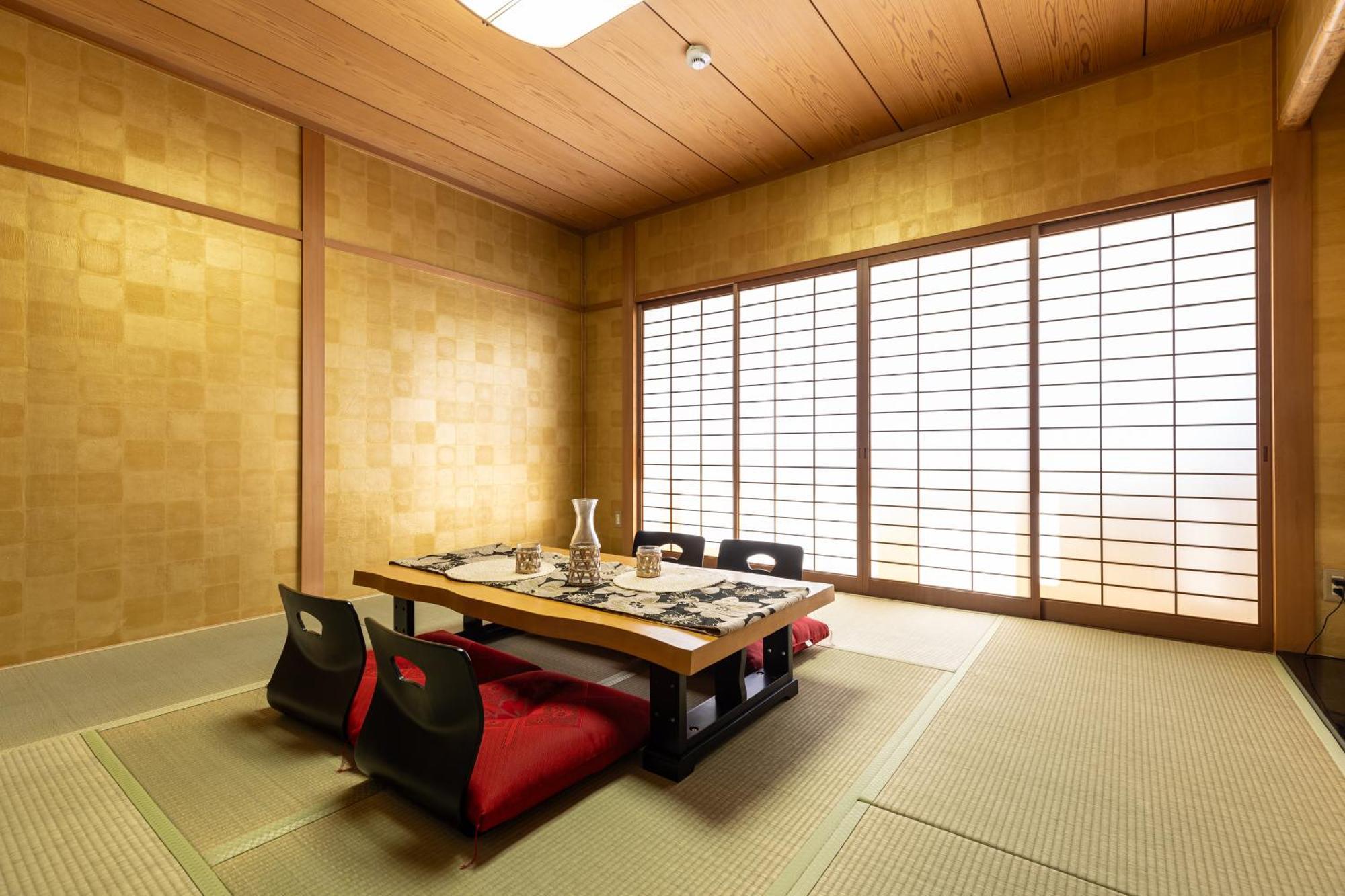 Premier Namba なんば駅徒歩3分 3 Mins Walk From Namba Station 7rooms Billiards Table 2baths 4toilets * 大阪市
