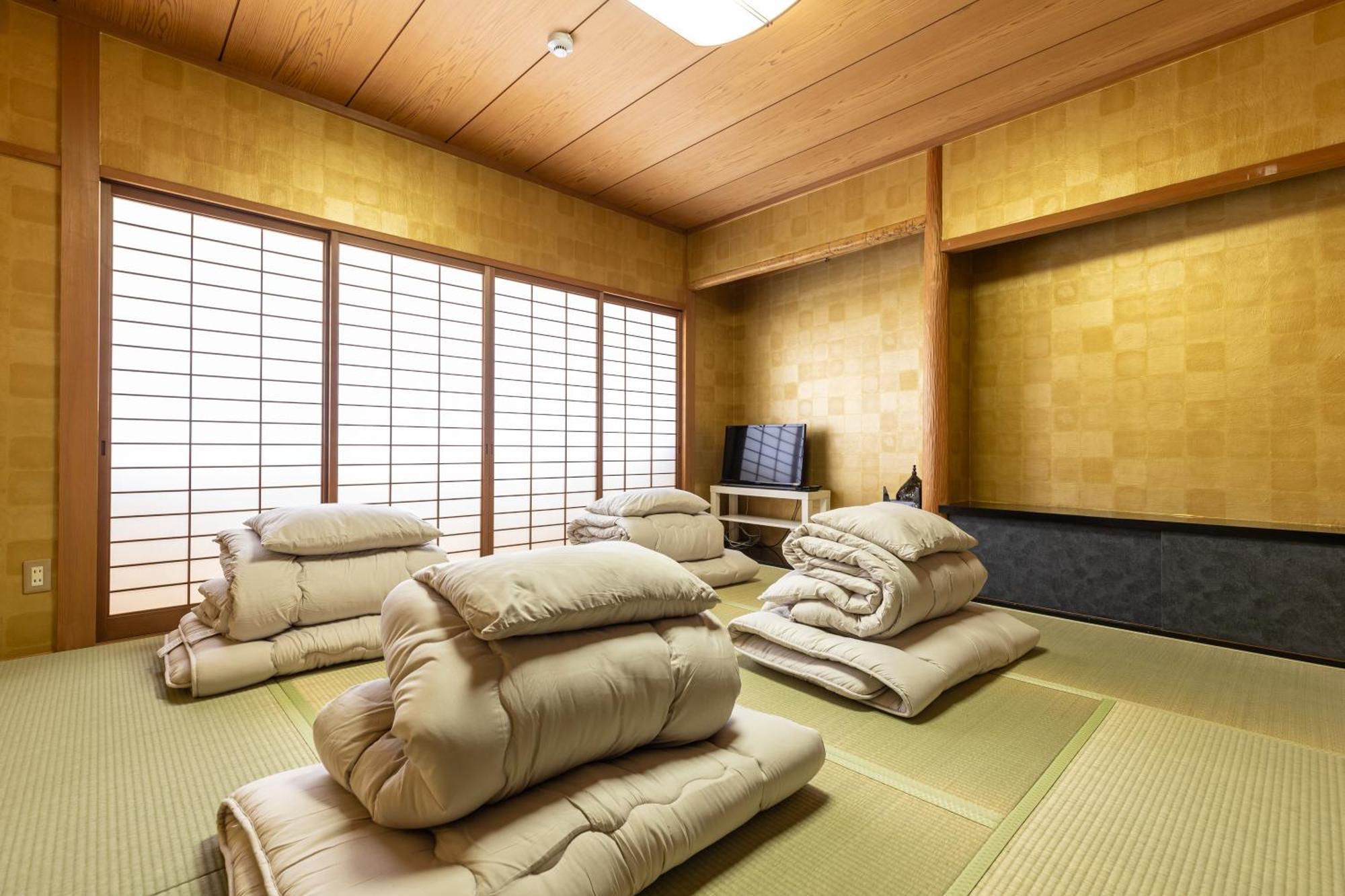 Premier Namba なんば駅徒歩3分 3 Mins Walk From Namba Station 7rooms Billiards Table 2baths 4toilets * 大阪市