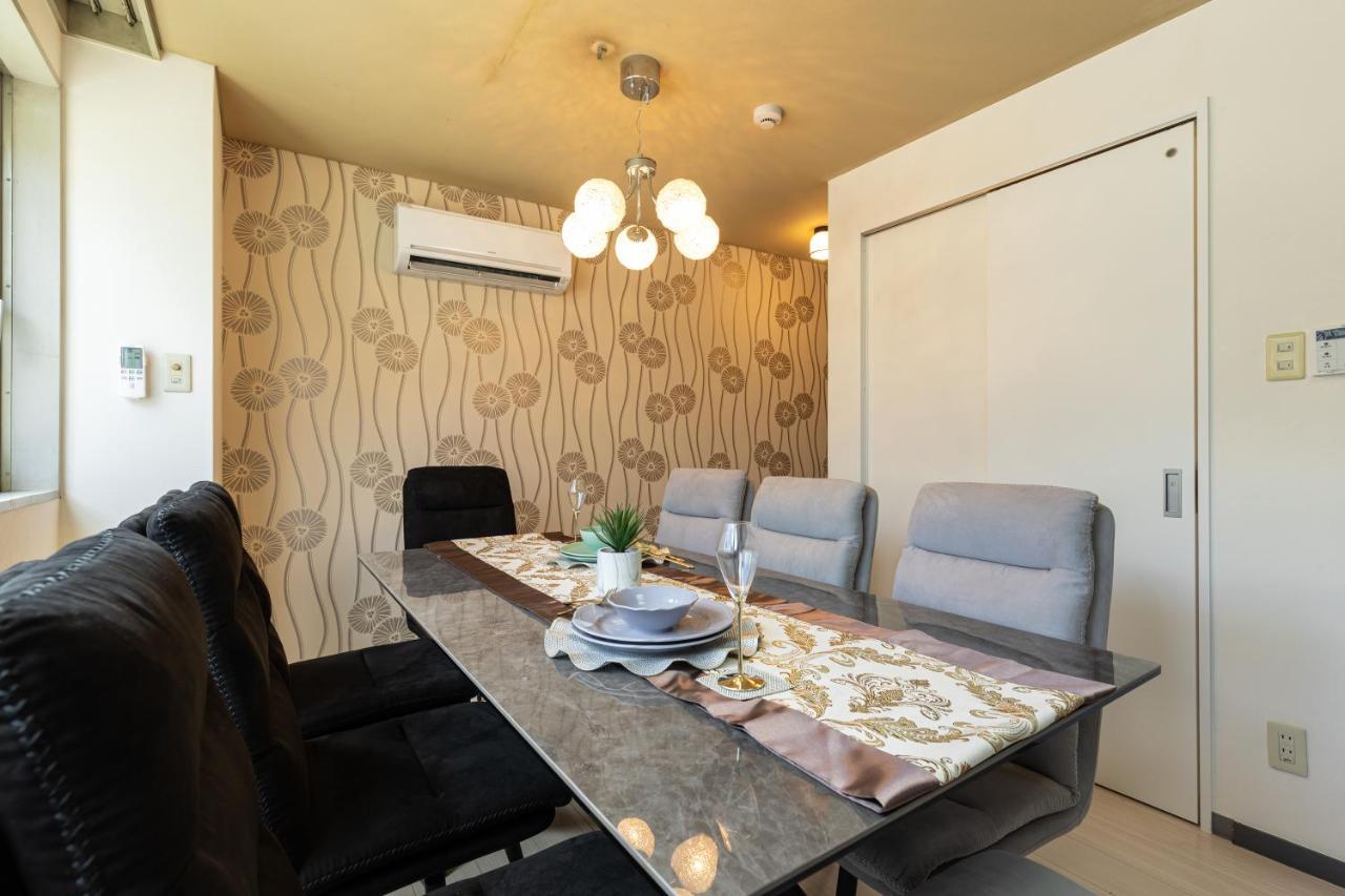 Premier Namba なんば駅徒歩3分 3 Mins Walk From Namba Station 7rooms Billiards Table 2baths 4toilets Ōsaka