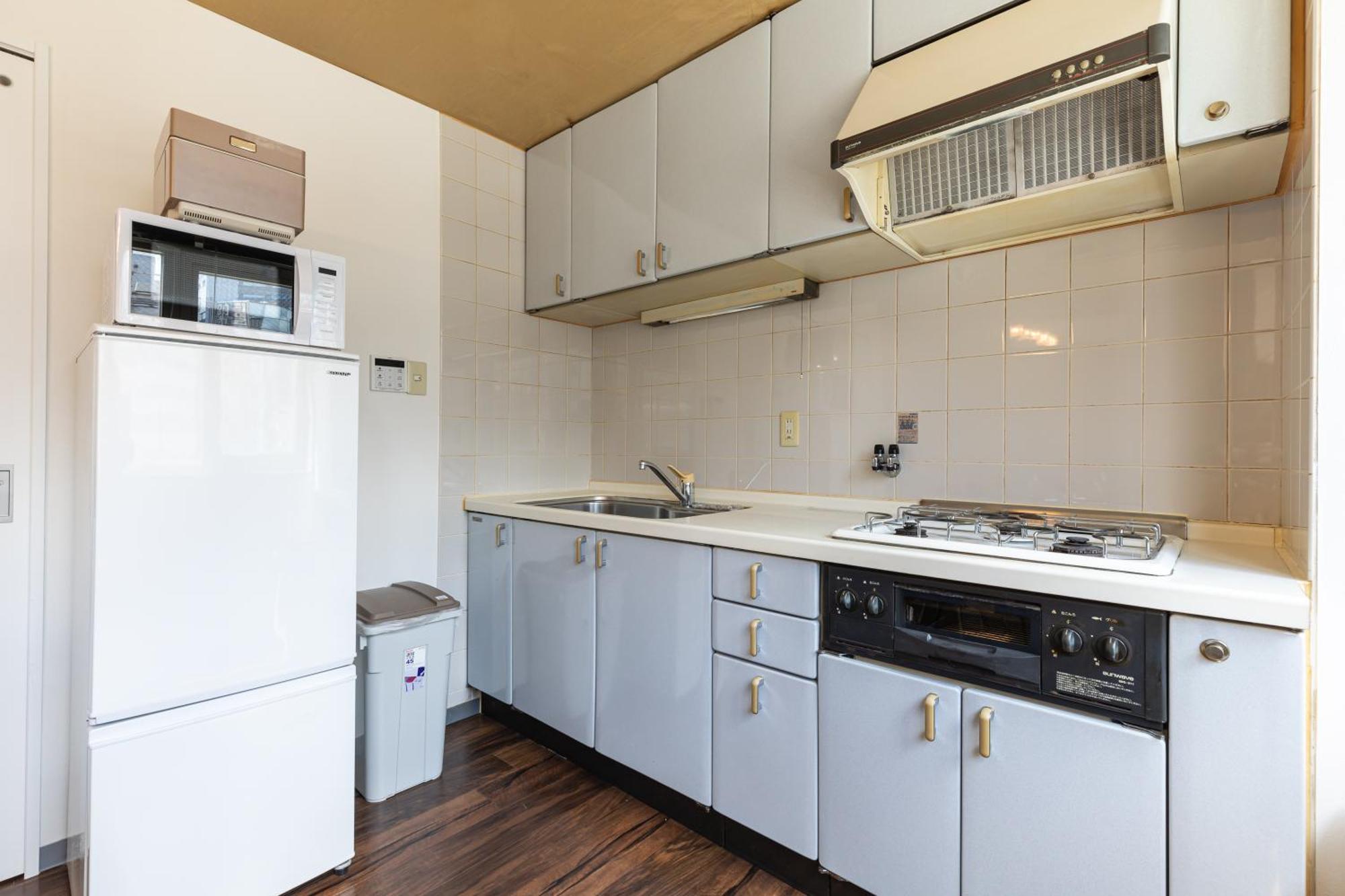 Premier Namba なんば駅徒歩3分 3 Mins Walk From Namba Station 7rooms Billiards Table 2baths 4toilets Ōsaka